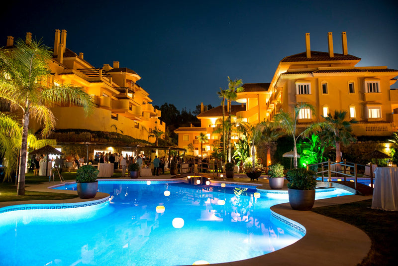 Aloha Hill Club Marbella — pool at night