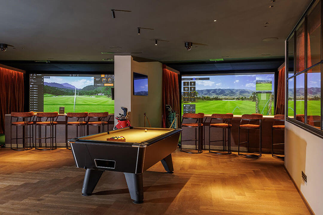 La Sala Clubhouse — sports simulators