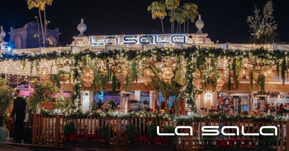 La Sala Puerto Banus — christmas exterior